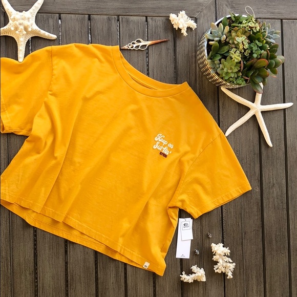 🌴🌼RIP CURL- KEEP ON SURFIN CROP TOP🌼🌴 - Picture 2 of 13